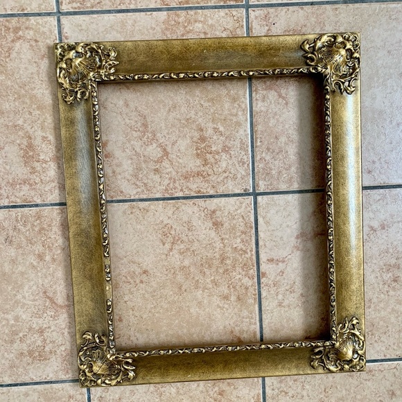 Vintage Victorian Style Gold Color Frame 19/22” - Picture 6 of 15
